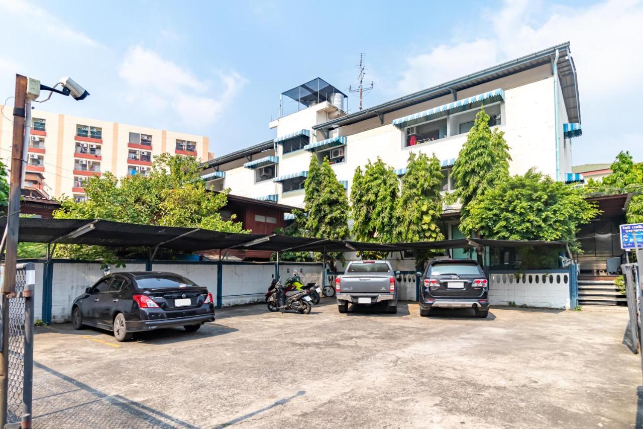 Riski Residence Bangkok-Noi - Wasit Apartment Екстериор снимка